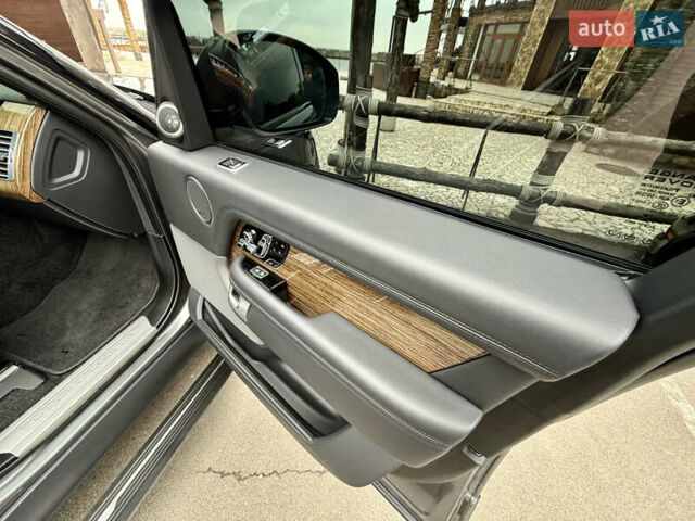 Серый Ленд Ровер Рендж Ровер, объемом двигателя 2.99 л и пробегом 49 тыс. км за 79999 $, фото 110 на Automoto.ua