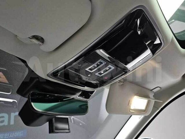 Серый Ленд Ровер Рендж Ровер, объемом двигателя 2 л и пробегом 106 тыс. км за 19000 $, фото 13 на Automoto.ua