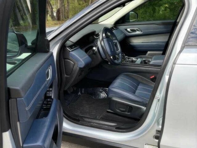 Серый Ленд Ровер Рендж Ровер, объемом двигателя 2 л и пробегом 32 тыс. км за 33000 $, фото 7 на Automoto.ua