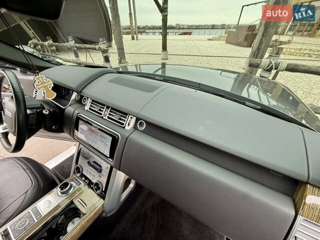 Серый Ленд Ровер Рендж Ровер, объемом двигателя 2.99 л и пробегом 49 тыс. км за 79999 $, фото 116 на Automoto.ua