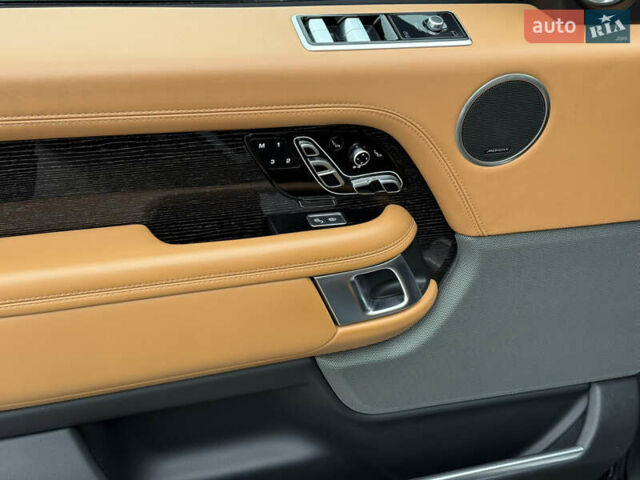 Серый Ленд Ровер Рендж Ровер, объемом двигателя 4.4 л и пробегом 183 тыс. км за 64000 $, фото 24 на Automoto.ua