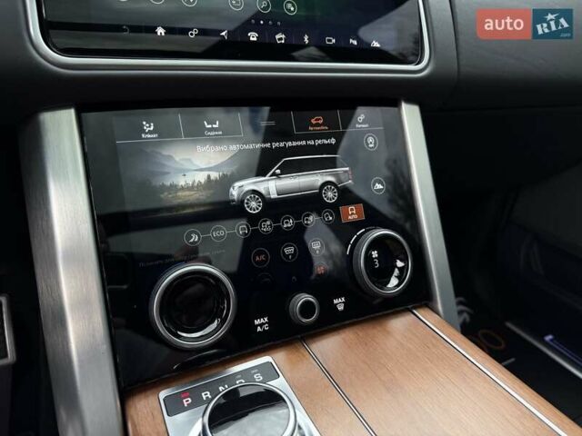 Ленд Ровер Рендж Ровер 2019 в Киеве на Automoto.ua Серый Ленд Ровер Рендж Ровер, объемом двигателя 2.99 л и пробегом 114 тыс. км за 58300 $, фото 35 на Automoto.ua