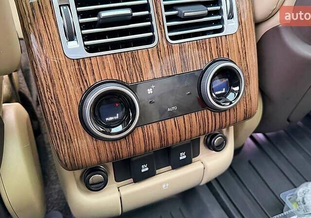 Серый Ленд Ровер Рендж Ровер, объемом двигателя 3 л и пробегом 37 тыс. км за 53900 $, фото 52 на Automoto.ua