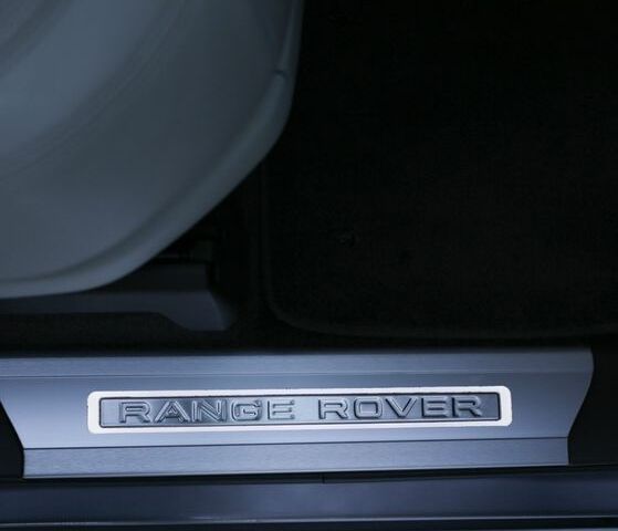 Серый Ленд Ровер Рендж Ровер, объемом двигателя 3 л и пробегом 125 тыс. км за 69000 $, фото 14 на Automoto.ua