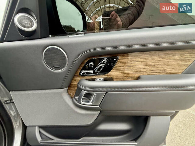 Серый Ленд Ровер Рендж Ровер, объемом двигателя 2.99 л и пробегом 49 тыс. км за 79999 $, фото 105 на Automoto.ua