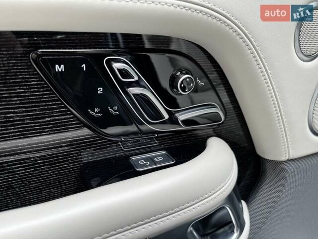 Серый Ленд Ровер Рендж Ровер, объемом двигателя 4.37 л и пробегом 48 тыс. км за 95000 $, фото 41 на Automoto.ua