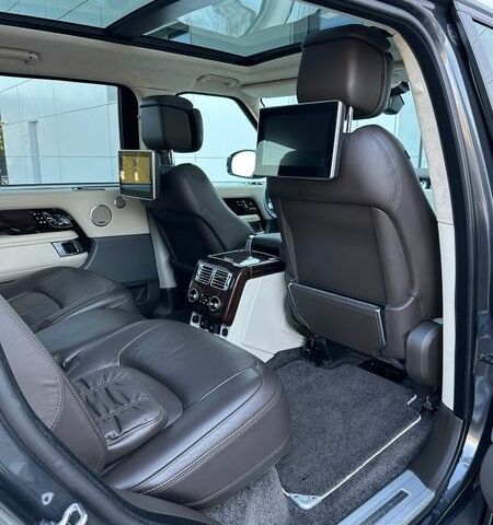 Сірий Ленд Ровер Рендж Ровер, об'ємом двигуна 4.37 л та пробігом 119 тис. км за 90000 $, фото 25 на Automoto.ua