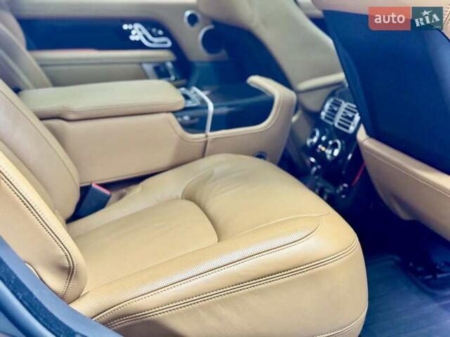 Ленд Ровер Рендж Ровер 2020 в Киеве на Automoto.ua Серый Ленд Ровер Рендж Ровер, объемом двигателя 4.37 л и пробегом 83 тыс. км за 89000 $, фото 37 на Automoto.ua