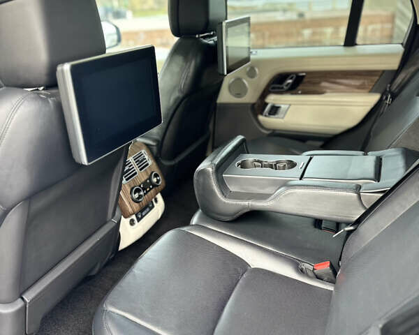 Сірий Ленд Ровер Рендж Ровер, об'ємом двигуна 4.37 л та пробігом 125 тис. км за 77000 $, фото 26 на Automoto.ua