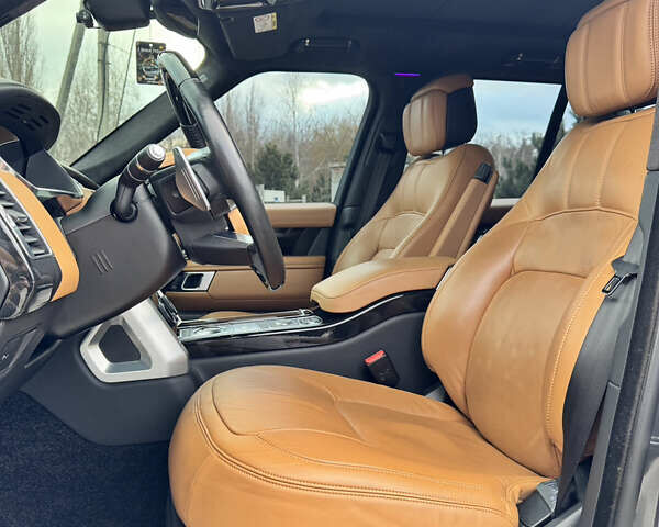 Серый Ленд Ровер Рендж Ровер, объемом двигателя 4.37 л и пробегом 90 тыс. км за 84500 $, фото 20 на Automoto.ua