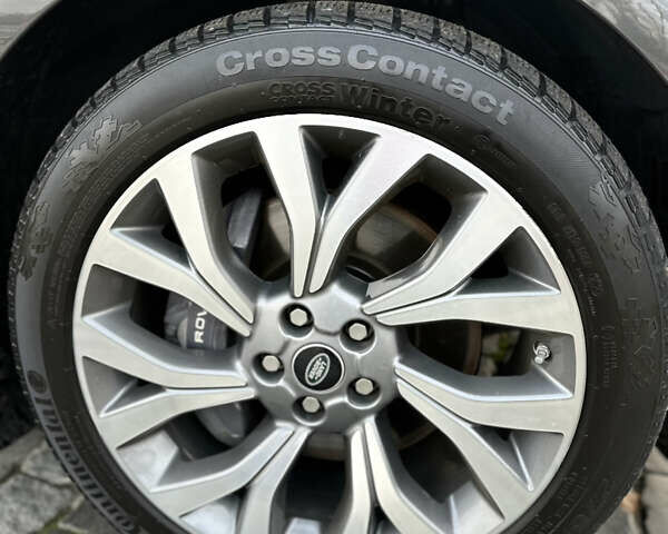 Сірий Ленд Ровер Рендж Ровер, об'ємом двигуна 4.37 л та пробігом 125 тис. км за 77000 $, фото 40 на Automoto.ua