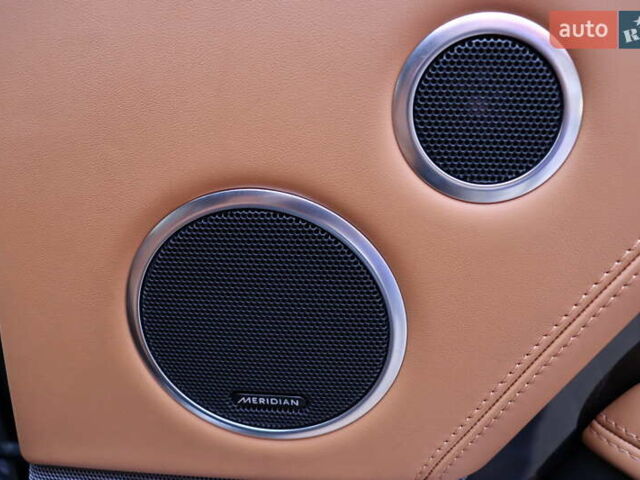 Серый Ленд Ровер Рендж Ровер, объемом двигателя 4.4 л и пробегом 93 тыс. км за 99900 $, фото 45 на Automoto.ua