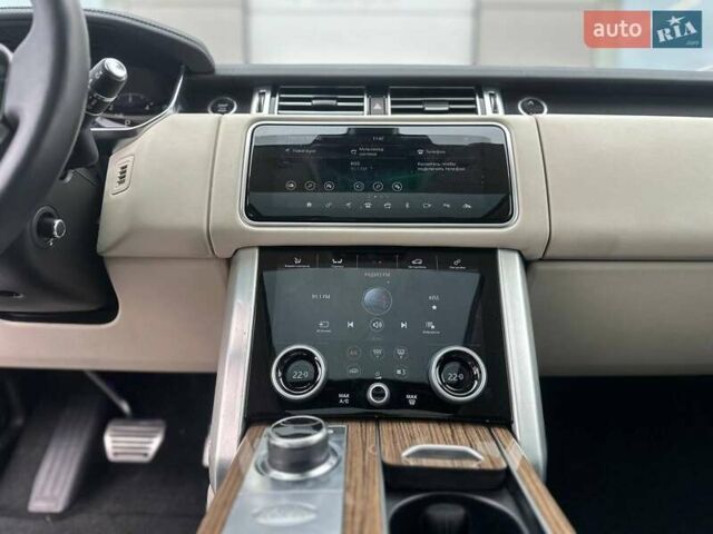 Ленд Ровер Рендж Ровер 2020 в Львове на Automoto.ua Серый Ленд Ровер Рендж Ровер, объемом двигателя 4.37 л и пробегом 124 тыс. км за 75000 $, фото 14 на Automoto.ua