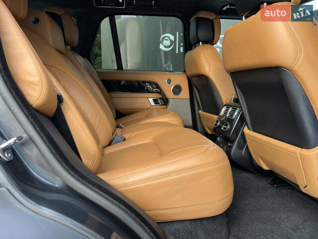 Серый Ленд Ровер Рендж Ровер, объемом двигателя 4.37 л и пробегом 94 тыс. км за 103000 $, фото 30 на Automoto.ua