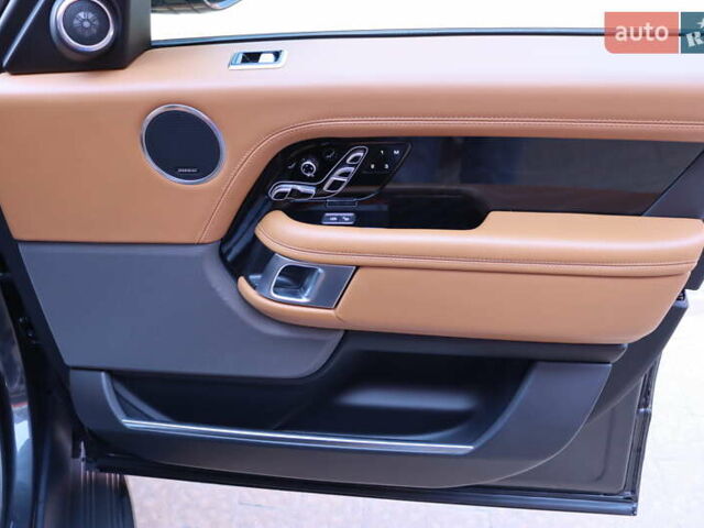 Серый Ленд Ровер Рендж Ровер, объемом двигателя 4.4 л и пробегом 93 тыс. км за 99900 $, фото 47 на Automoto.ua