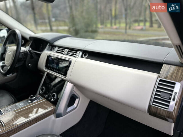 Сірий Ленд Ровер Рендж Ровер, об'ємом двигуна 4.37 л та пробігом 125 тис. км за 77000 $, фото 38 на Automoto.ua