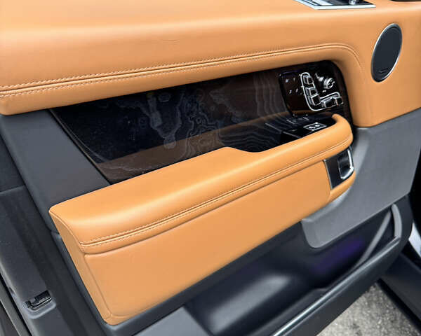 Серый Ленд Ровер Рендж Ровер, объемом двигателя 4.37 л и пробегом 90 тыс. км за 84500 $, фото 18 на Automoto.ua