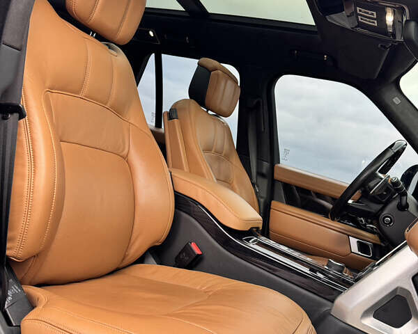 Серый Ленд Ровер Рендж Ровер, объемом двигателя 4.37 л и пробегом 90 тыс. км за 84500 $, фото 41 на Automoto.ua