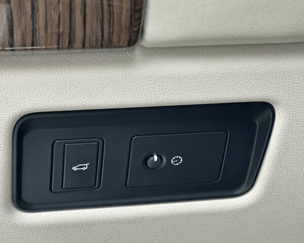 Сірий Ленд Ровер Рендж Ровер, об'ємом двигуна 4.37 л та пробігом 125 тис. км за 77000 $, фото 20 на Automoto.ua