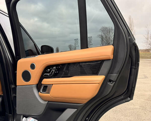 Серый Ленд Ровер Рендж Ровер, объемом двигателя 4.37 л и пробегом 90 тыс. км за 84500 $, фото 32 на Automoto.ua