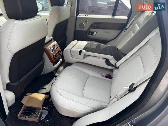 Сірий Ленд Ровер Рендж Ровер, об'ємом двигуна 3 л та пробігом 31 тис. км за 33500 $, фото 8 на Automoto.ua