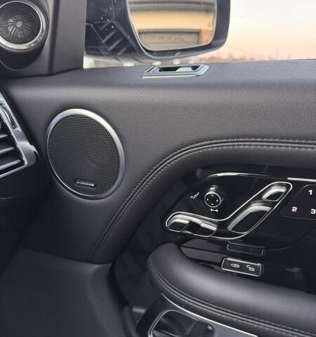 Серый Ленд Ровер Рендж Ровер, объемом двигателя 2.99 л и пробегом 112 тыс. км за 65000 $, фото 14 на Automoto.ua