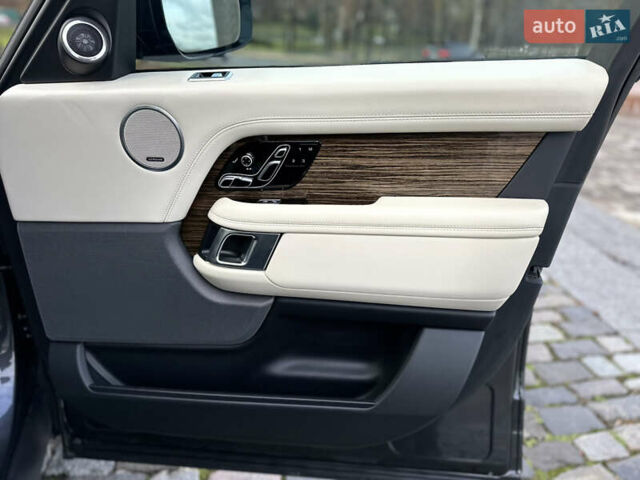 Сірий Ленд Ровер Рендж Ровер, об'ємом двигуна 4.37 л та пробігом 125 тис. км за 77000 $, фото 39 на Automoto.ua