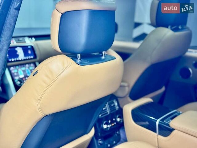 Ленд Ровер Рендж Ровер 2020 в Киеве на Automoto.ua Серый Ленд Ровер Рендж Ровер, объемом двигателя 4.37 л и пробегом 83 тыс. км за 89000 $, фото 35 на Automoto.ua