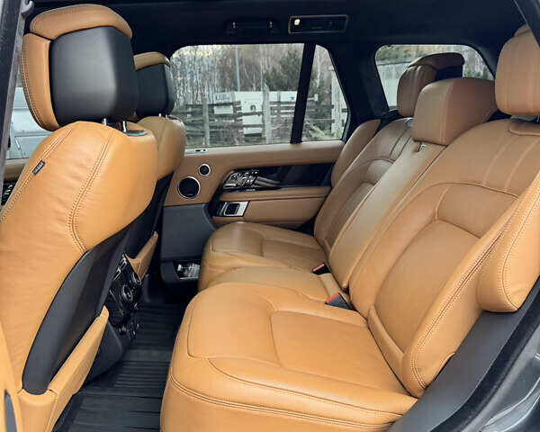 Серый Ленд Ровер Рендж Ровер, объемом двигателя 4.37 л и пробегом 90 тыс. км за 84500 $, фото 28 на Automoto.ua