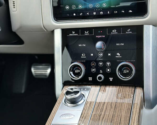 Сірий Ленд Ровер Рендж Ровер, об'ємом двигуна 4.37 л та пробігом 125 тис. км за 77000 $, фото 35 на Automoto.ua