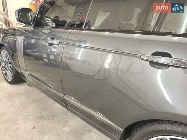 Сірий Ленд Ровер Рендж Ровер, об'ємом двигуна 4.37 л та пробігом 255 тис. км за 70000 $, фото 48 на Automoto.ua