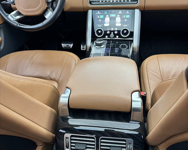 Серый Ленд Ровер Рендж Ровер, объемом двигателя 4.37 л и пробегом 90 тыс. км за 84500 $, фото 45 на Automoto.ua