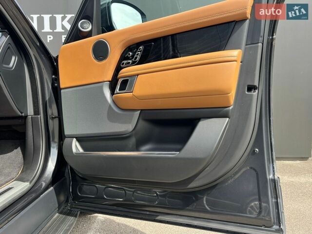 Сірий Ленд Ровер Рендж Ровер, об'ємом двигуна 4.37 л та пробігом 94 тис. км за 98000 $, фото 31 на Automoto.ua