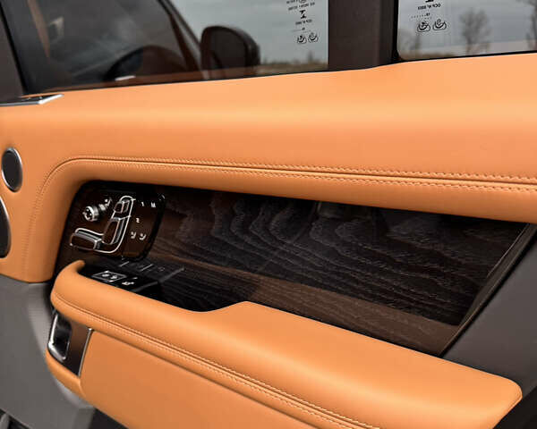 Серый Ленд Ровер Рендж Ровер, объемом двигателя 4.37 л и пробегом 90 тыс. км за 84500 $, фото 33 на Automoto.ua