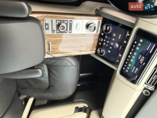 Сірий Ленд Ровер Рендж Ровер, об'ємом двигуна 4.37 л та пробігом 127 тис. км за 73000 $, фото 4 на Automoto.ua