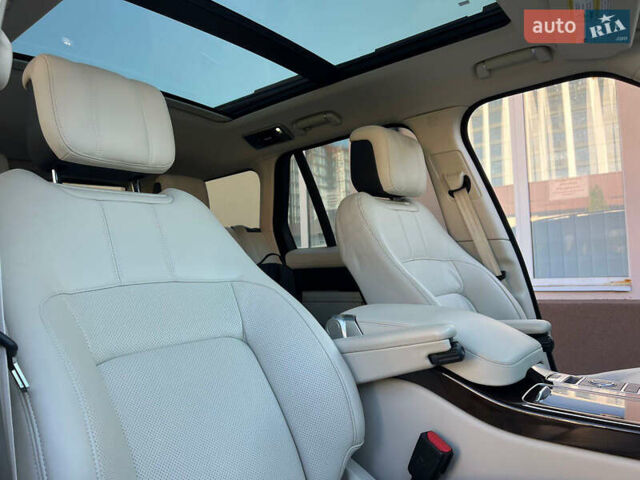 Серый Ленд Ровер Рендж Ровер, объемом двигателя 5 л и пробегом 63 тыс. км за 69999 $, фото 69 на Automoto.ua