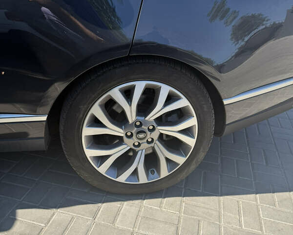 Серый Ленд Ровер Рендж Ровер, объемом двигателя 5 л и пробегом 63 тыс. км за 69999 $, фото 2 на Automoto.ua