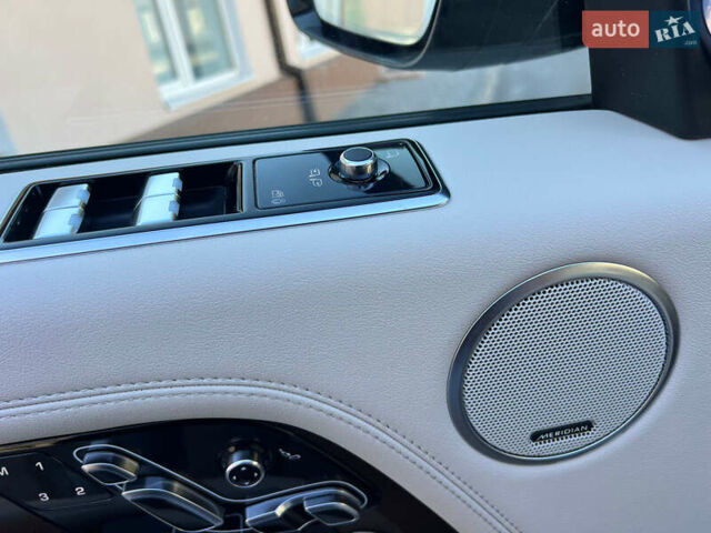 Серый Ленд Ровер Рендж Ровер, объемом двигателя 5 л и пробегом 63 тыс. км за 69999 $, фото 54 на Automoto.ua