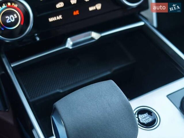 Сірий Ленд Ровер Рендж Ровер, об'ємом двигуна 3 л та пробігом 67 тис. км за 159000 $, фото 100 на Automoto.ua