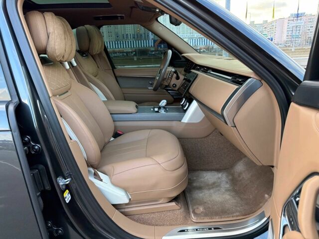 Сірий Ленд Ровер Рендж Ровер, об'ємом двигуна 4.4 л та пробігом 35 тис. км за 239999 $, фото 15 на Automoto.ua