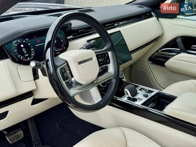 Серый Ленд Ровер Рендж Ровер, объемом двигателя 4.39 л и пробегом 64 тыс. км за 173000 $, фото 17 на Automoto.ua