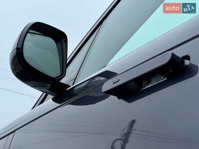 Серый Ленд Ровер Рендж Ровер, объемом двигателя 4.39 л и пробегом 64 тыс. км за 173000 $, фото 9 на Automoto.ua