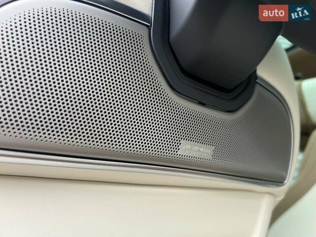 Серый Ленд Ровер Рендж Ровер, объемом двигателя 4.39 л и пробегом 35 тыс. км за 269000 $, фото 38 на Automoto.ua