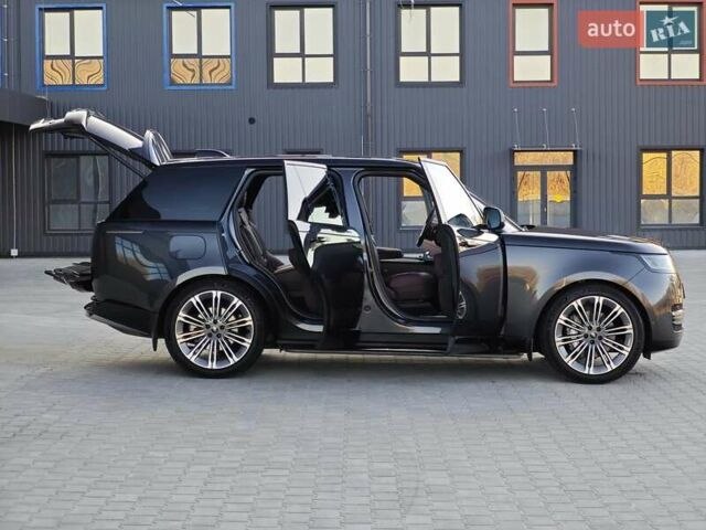 Сірий Ленд Ровер Рендж Ровер, об'ємом двигуна 3 л та пробігом 67 тис. км за 159000 $, фото 86 на Automoto.ua