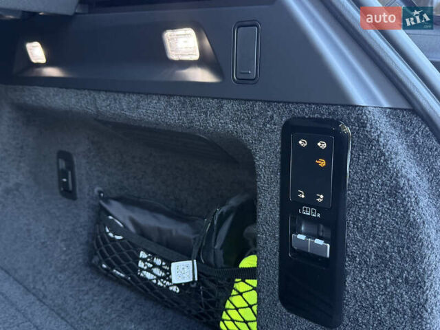 Сірий Ленд Ровер Рендж Ровер, об'ємом двигуна 3 л та пробігом 68 тис. км за 149950 $, фото 98 на Automoto.ua