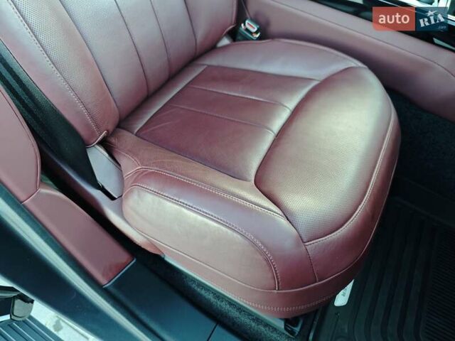 Сірий Ленд Ровер Рендж Ровер, об'ємом двигуна 3 л та пробігом 67 тис. км за 159000 $, фото 73 на Automoto.ua