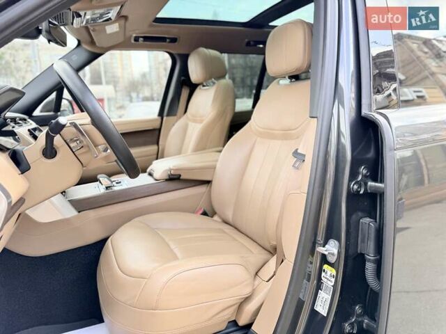 Серый Ленд Ровер Рендж Ровер, объемом двигателя 3 л и пробегом 63 тыс. км за 162500 $, фото 23 на Automoto.ua