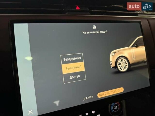 Ленд Ровер Рендж Ровер 2023 в Киеве на Automoto.ua Серый Ленд Ровер Рендж Ровер, объемом двигателя 3 л и пробегом 55 тыс. км за 199444 $, фото 11 на Automoto.ua
