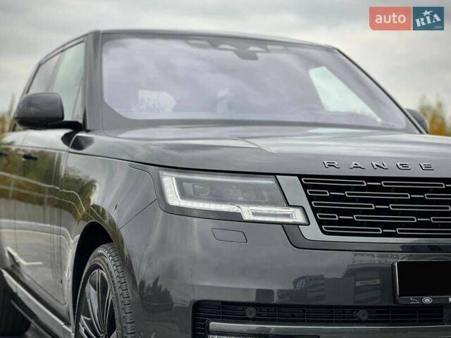 Ленд Ровер Рендж Ровер 2023 в Киеве на Automoto.ua Серый Ленд Ровер Рендж Ровер, объемом двигателя 3 л и пробегом 40 тыс. км за 179900 $, фото 7 на Automoto.ua