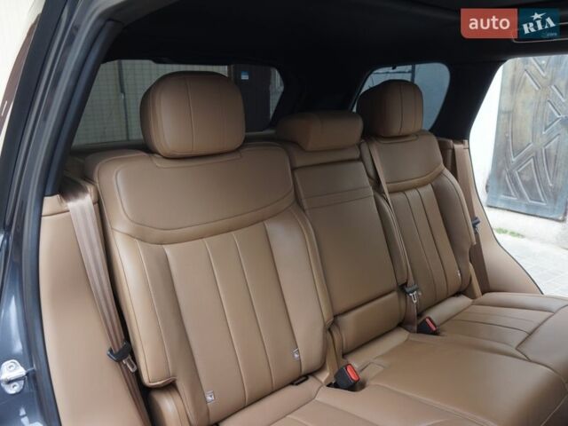 Серый Ленд Ровер Рендж Ровер, объемом двигателя 4.39 л и пробегом 27 тыс. км за 179900 $, фото 32 на Automoto.ua